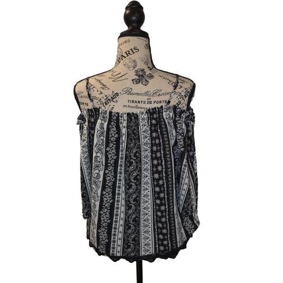 IZ Byer Black off Shoulder Top Lace Hem Size S - Picture 2 of 6